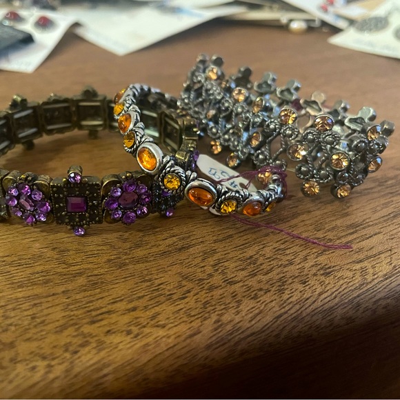 Set of 3 Stretching Bracelets. - Picture 1 of 9